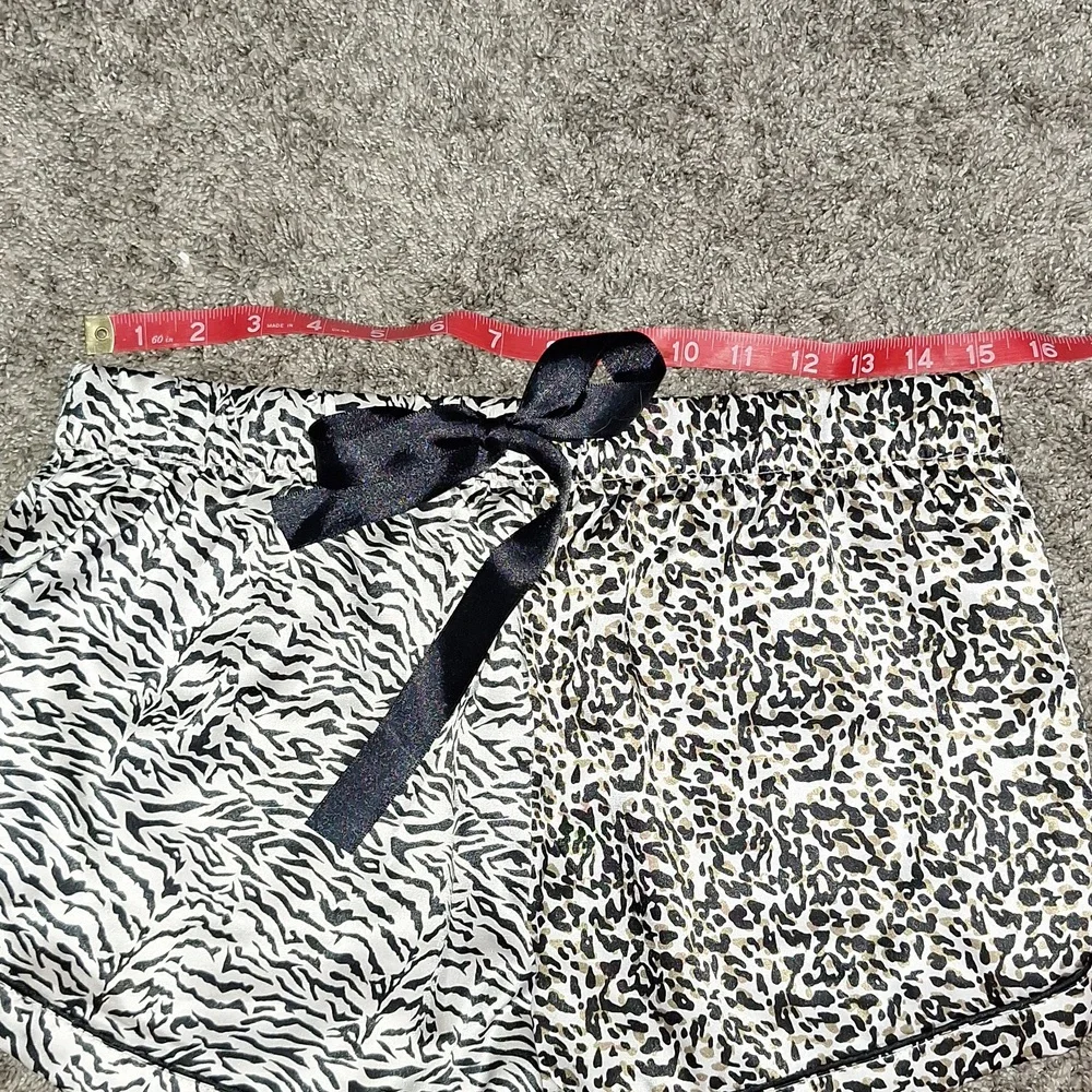 BB Dakota silky shorts pajama set - M - animal print - Picture 5 of 10